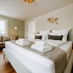Apartment Schäfers - Ihr Wohlfühlort - Ruhe&komfort, Terrasse&garten, 300 Mbit Internet, 2 Seen Fußläufig Grosspoesna