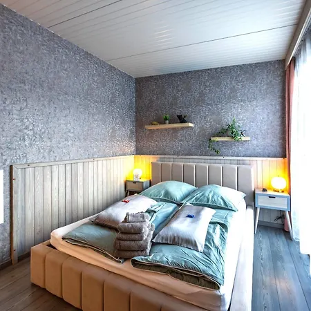 Schäfers - 3 Wohlfühlunterkünfte am Störmthaler&Markkleeberger See Apartment *