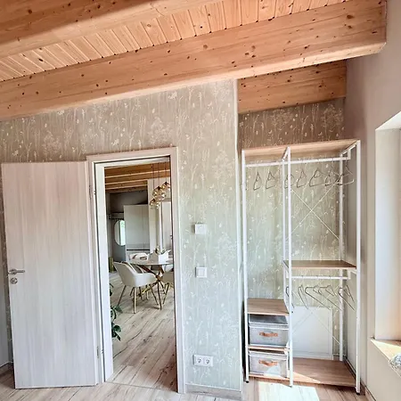 Schaefers - Ihr Wohlfuehlort - Hochwertige Ausstattung, Naturgrundstueck Mit Bachlauf, Terrassen, Wlan, Parken - An 2 Seen Bei Leipzig Appartement