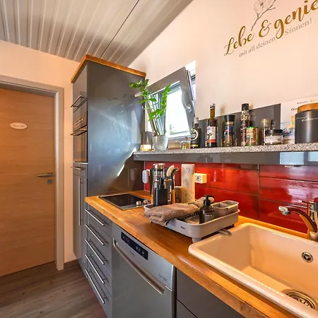 Schaefers - Ihr Wohlfuehlort - Hochwertige Ausstattung, Naturgrundstueck Mit Bachlauf, Terrassen, Wlan, Parken - An 2 Seen Bei Leipzig Appartement *