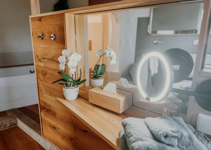 شقة Schaefers - Ihr Wohlfuehlort - Hochwertige Ausstattung, Naturgrundstueck Mit Bachlauf, Terrassen, Wlan, Parken - An 2 Seen Bei Leipzig *