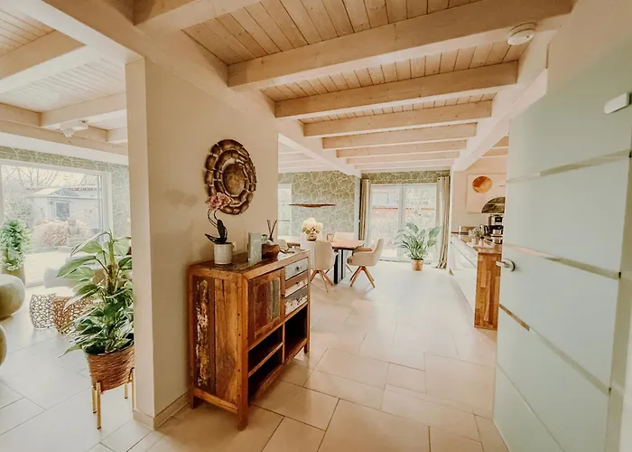 Schaefers - Ihr Wohlfuehlort - Hochwertige Ausstattung, Naturgrundstueck Mit Bachlauf, Terrassen, Wlan, Parken - An 2 Seen Bei Leipzig *