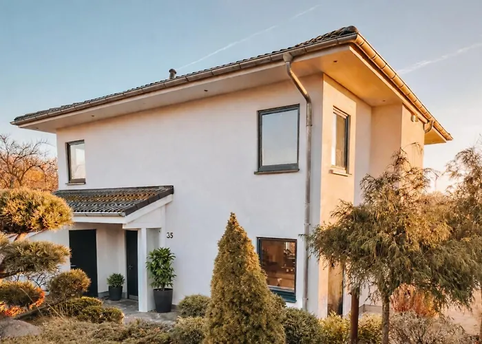 Schaefers - Ihr Wohlfuehlort - Hochwertige Ausstattung, Naturgrundstueck Mit Bachlauf, Terrassen, Wlan, Parken - An 2 Seen Bei Leipzig