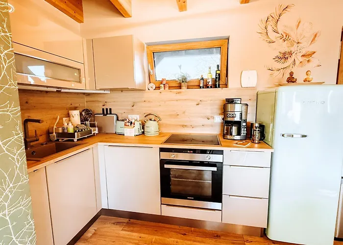 Schaefers - Ihr Wohlfuehlort - Hochwertige Ausstattung, Naturgrundstueck Mit Bachlauf, Terrassen, Wlan, Parken - An 2 Seen Bei Leipzig *