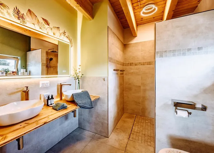 شقة Schaefers - Ihr Wohlfuehlort - Hochwertige Ausstattung, Naturgrundstueck Mit Bachlauf, Terrassen, Wlan, Parken - An 2 Seen Bei Leipzig