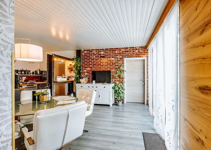 شقة Schaefers - Ihr Wohlfuehlort - Hochwertige Ausstattung, Naturgrundstueck Mit Bachlauf, Terrassen, Wlan, Parken - An 2 Seen Bei Leipzig