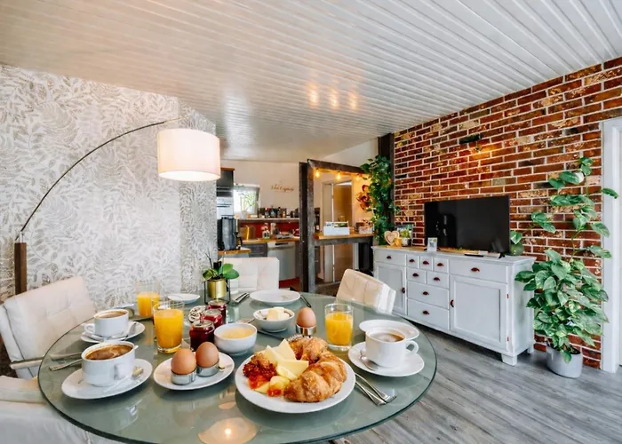 Schaefers - Ihr Wohlfuehlort - Hochwertige Ausstattung, Naturgrundstueck Mit Bachlauf, Terrassen, Wlan, Parken - An 2 Seen Bei Leipzig * غروسبونسنا