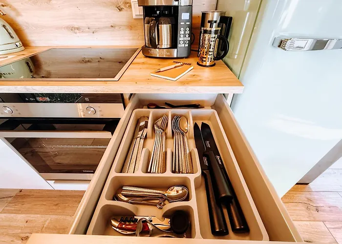 Schaefers - Ihr Wohlfuehlort - Hochwertige Ausstattung, Naturgrundstueck Mit Bachlauf, Terrassen, Wlan, Parken - An 2 Seen Bei Leipzig *